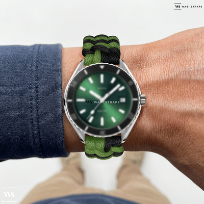 Black/Green Woven Nylon Watch Strap on DOXA Sub 200 42mm Mens Watch Green Stainless Steel 799.10.131.10